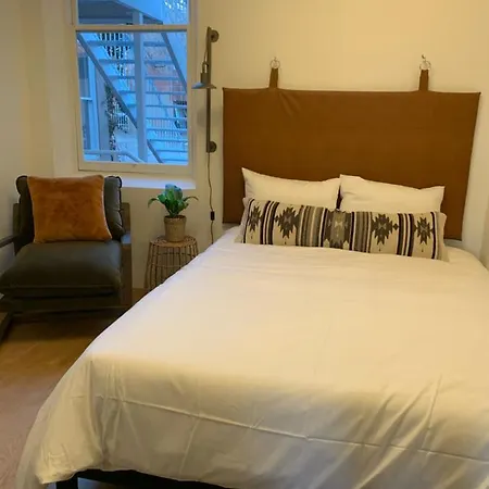 Aparthotel 215 Washington 4*