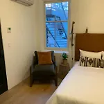 215 Washington Aparthotel